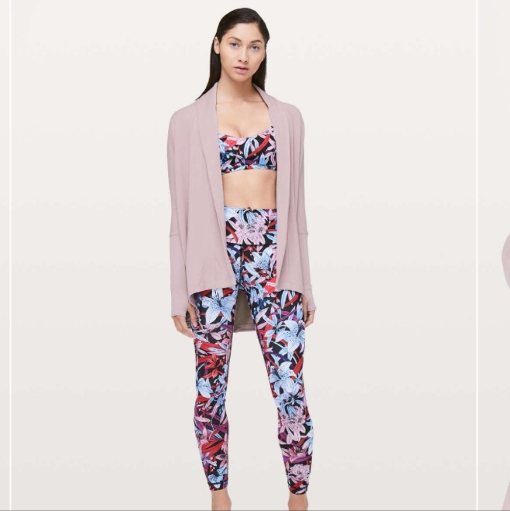 Lululemon Back In Action Wrap